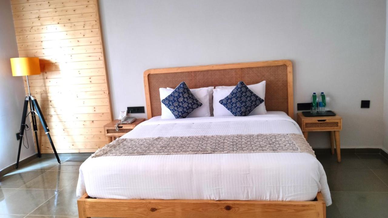 V Hotels And Resorts Chirala Buitenkant foto